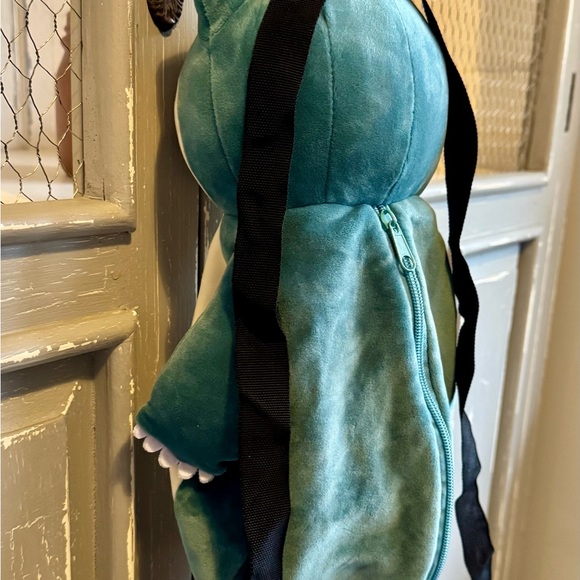 NWOT Snorlax Plush Backpack - Picture 5 of 7